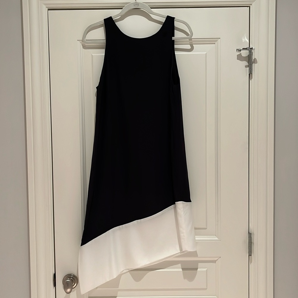 Club Monaco “A Symmetrical” Black and White dress. Size 6.